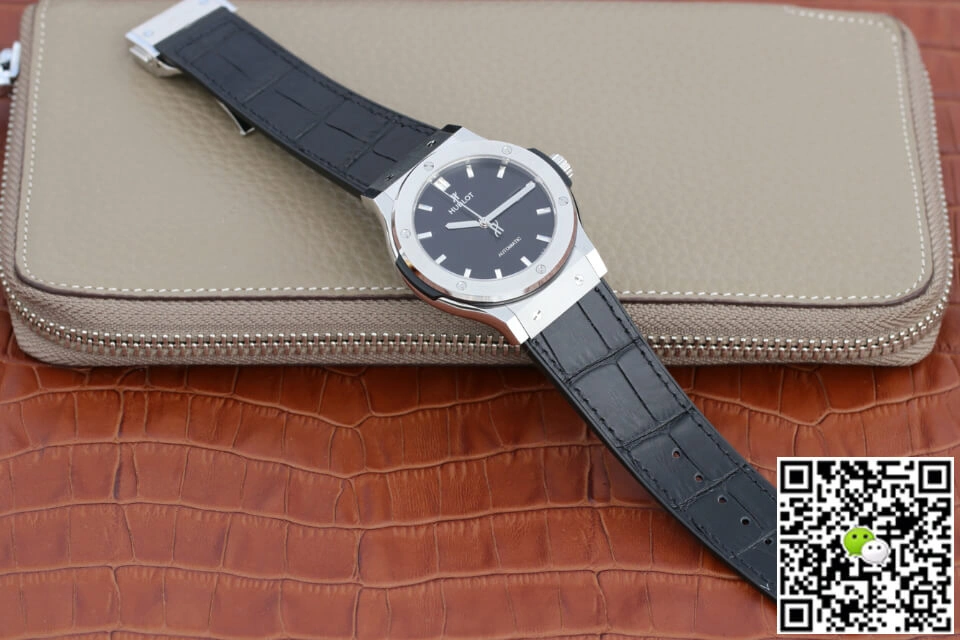 Hublot Classic Fusion 511.NX.1171.LR JJ Factory 1:1 Best Edition Replica Watch Black Strap